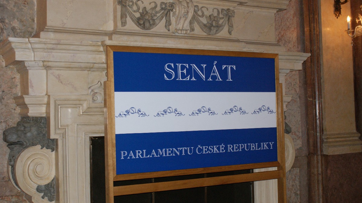 2011-12-senát-25